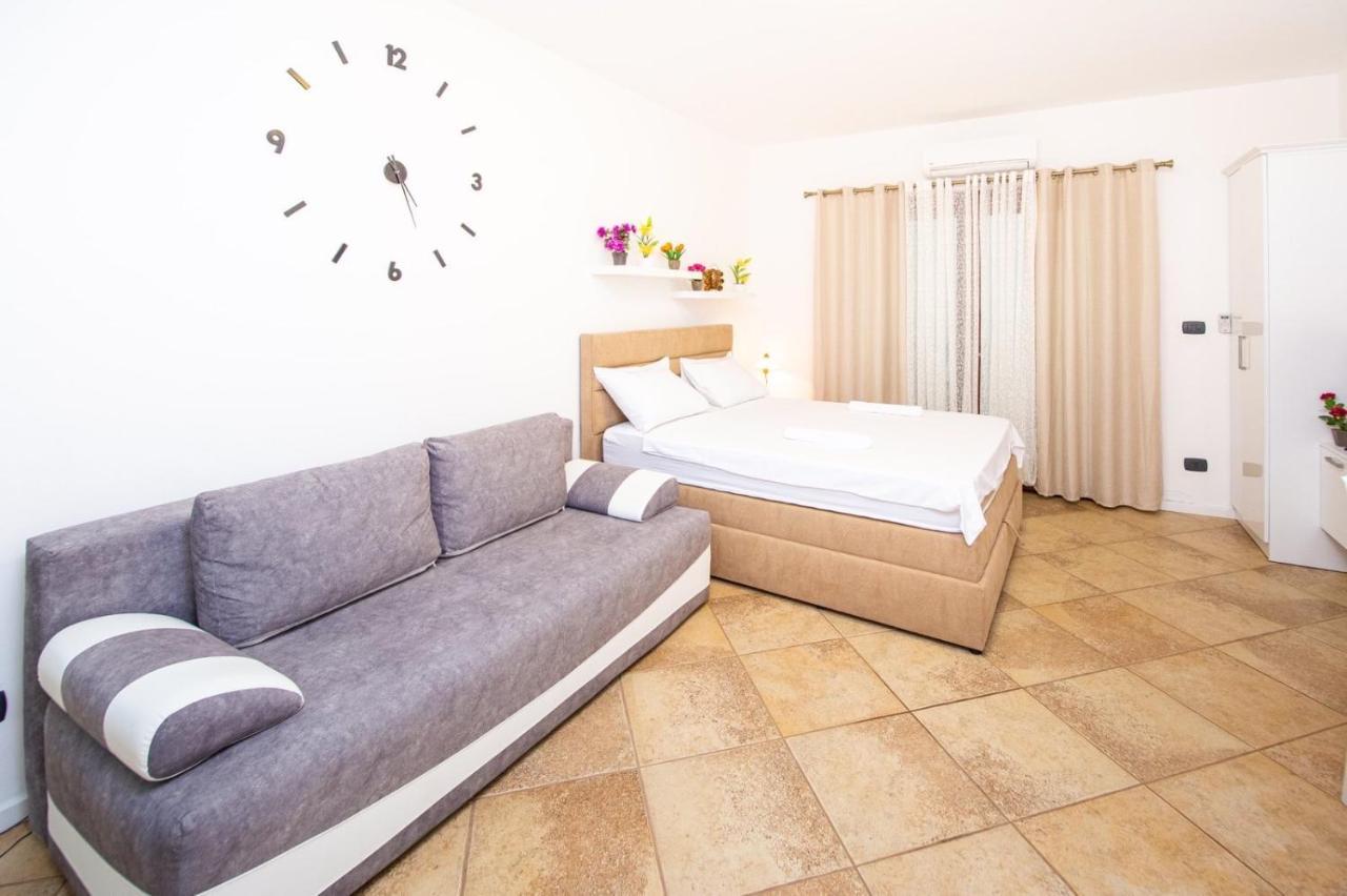 Apartment Studio Premier Rafajlovići Kültér fotó