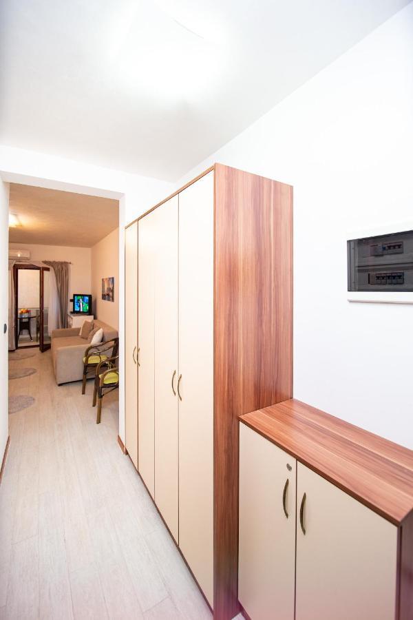 Apartment Studio Premier Rafajlovići Kültér fotó